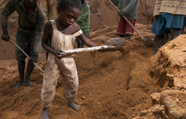 Child diging like adults at the Ilakaka mine. In Madagascar, it is estimated that a quarter of children work from the early age. The effects of the 2009 coup, and the ensuing political and economic instability, continued to make children vulnerable to exploitation.